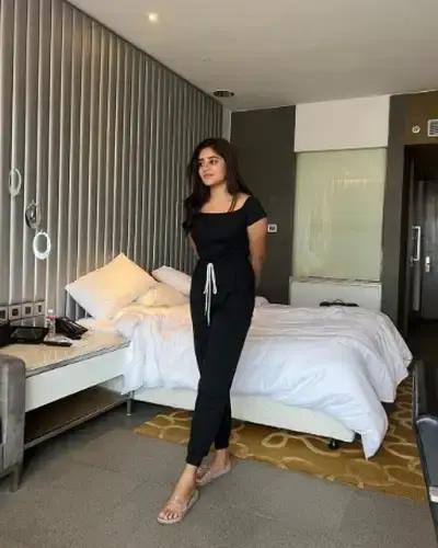 Call Girls Udhna Cash On Delivery