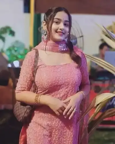 Call Girls Udhna Cash On Delivery